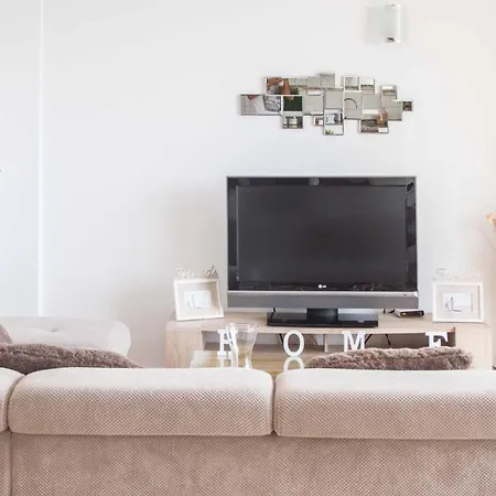 Apartment Chic In Playa Paraiso