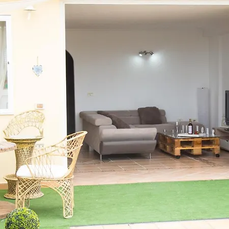 Chic In Playa Paraiso Apartment